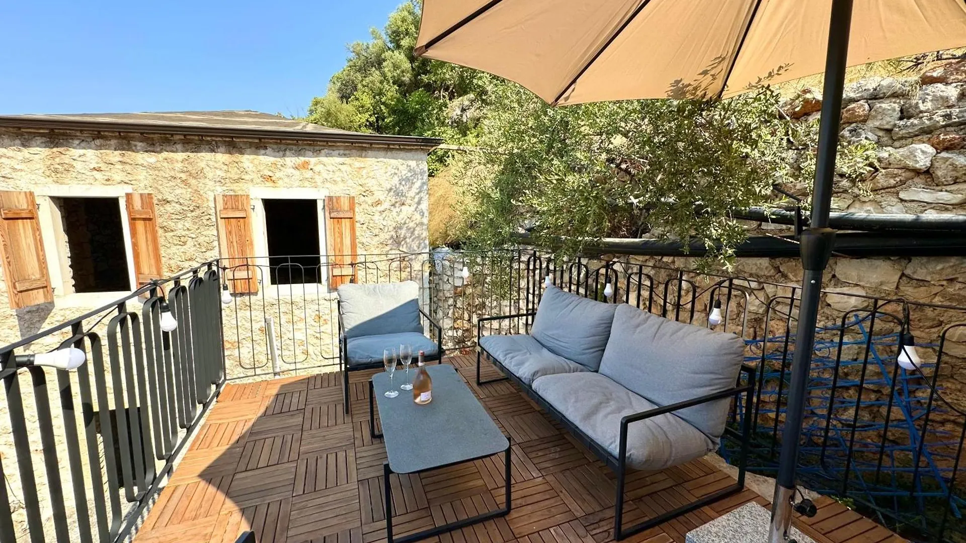 Zens Villa Dhermi Village Escape 0*,  Albania